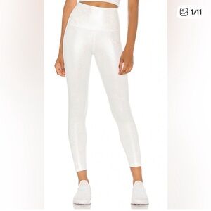 Beyond Yoga White Shimmer Leggings 3/4 length